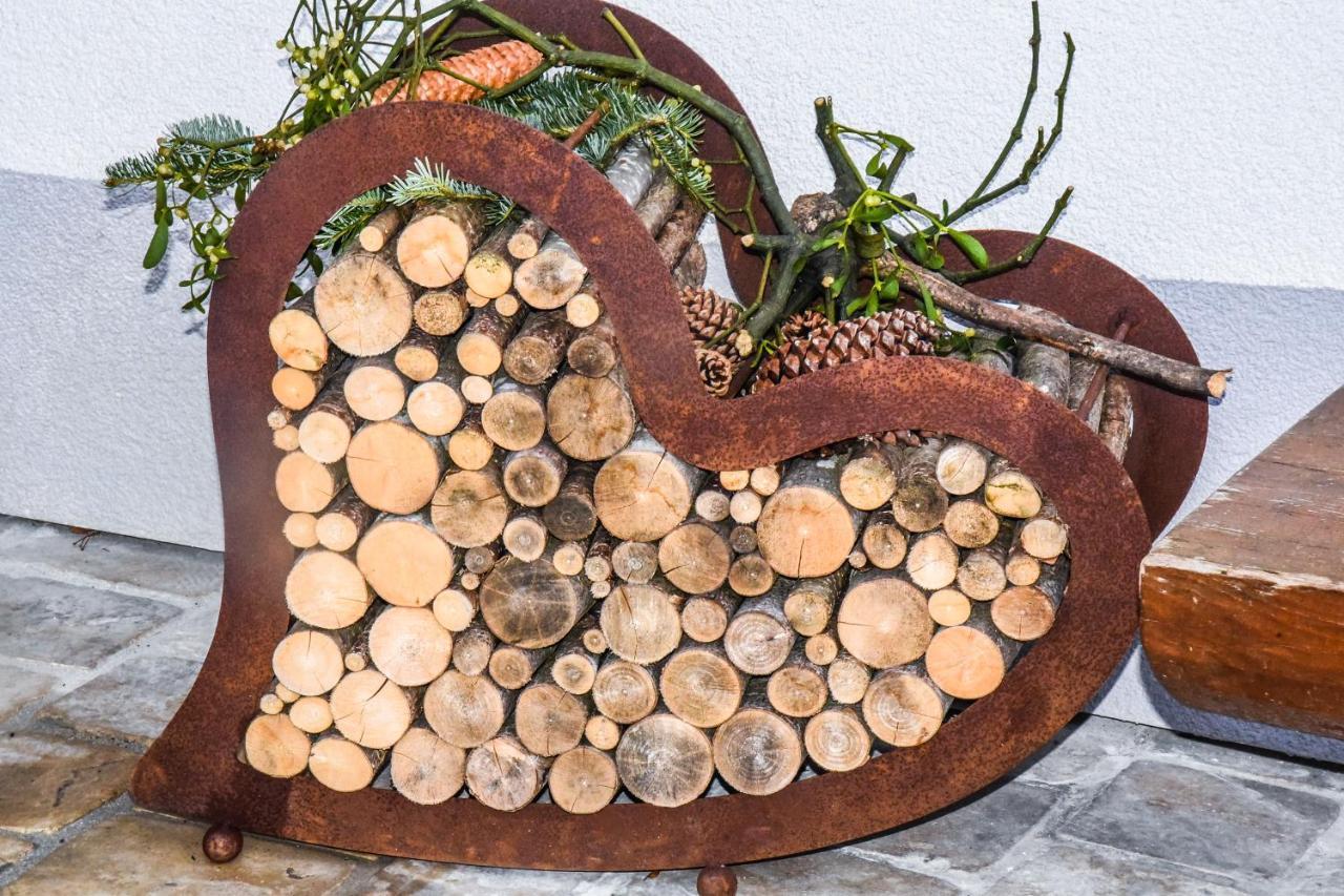Alpendorf Auszeit Apartment Sankt Johann im Pongau Luaran gambar